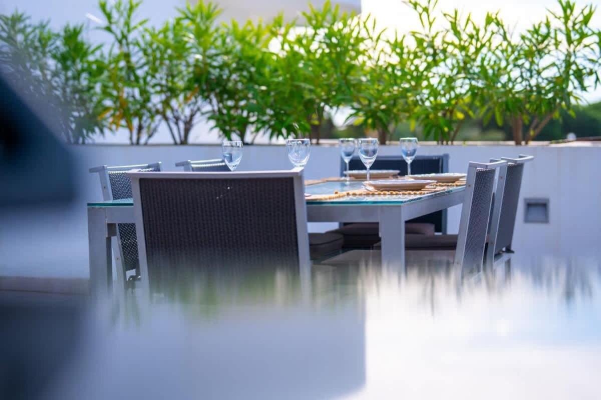 Appartement Seaside Elegance With Sea View Marbella