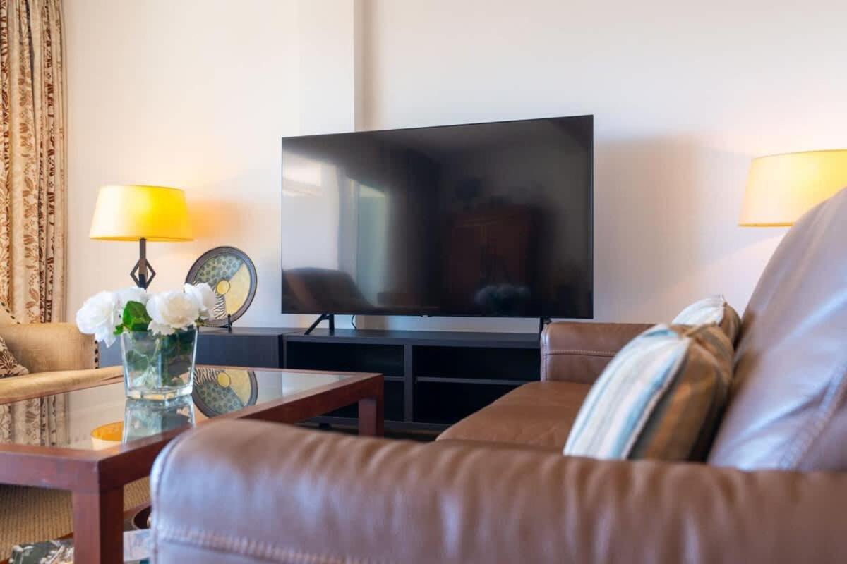 Appartement Seaside Elegance With Sea View *